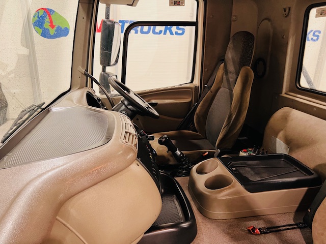 DAF CF85 410 8×4 Day Cab Hookloader Manual