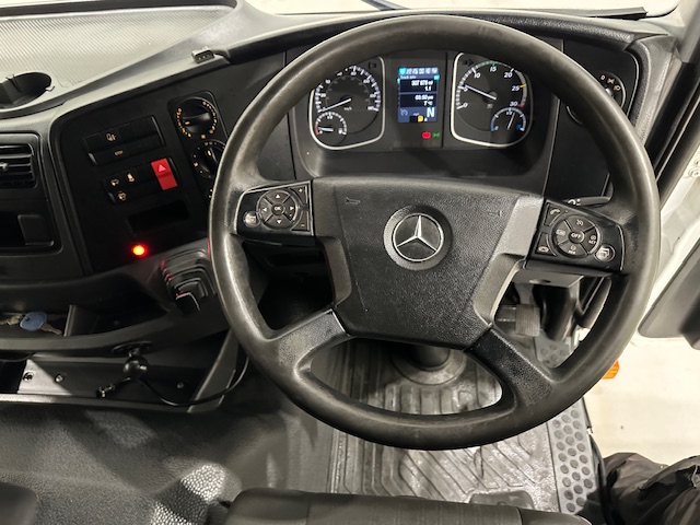 Mercedes Atego 1524 Day Cab Box Van