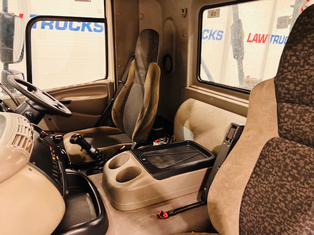 DAF CF85 410 8×4 Day Cab Hookloader Manual