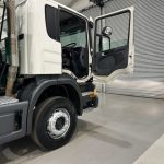 Scania P360 8×4 Rest Cab Steel Tipper Manual - thumbnail