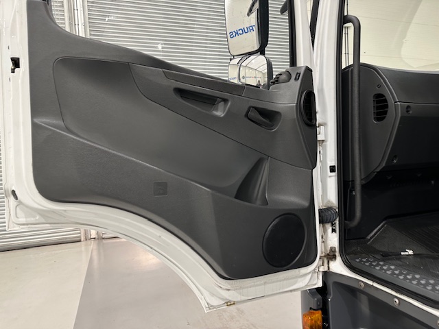 Mercedes Atego 1524 Day Cab Box Van