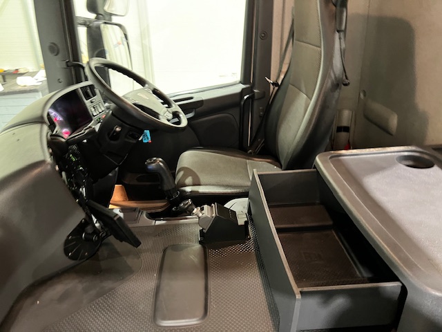 Scania P370 8×4 Day Cab Tipper