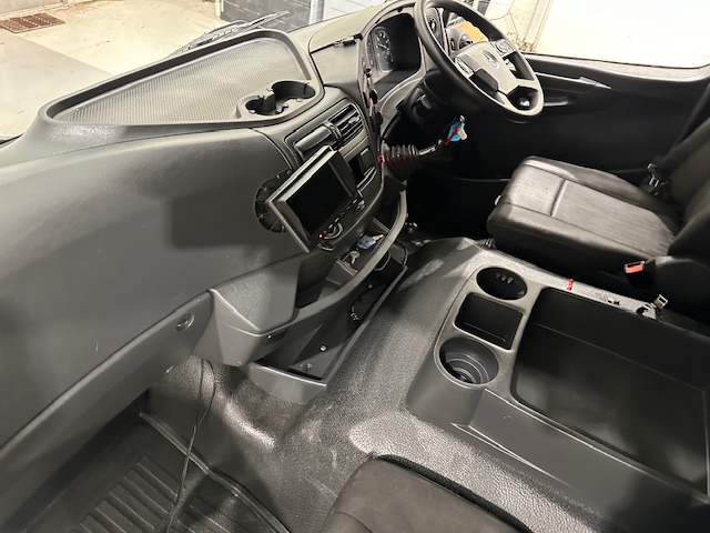 Mercedes Atego 1524 Day Cab Box Van