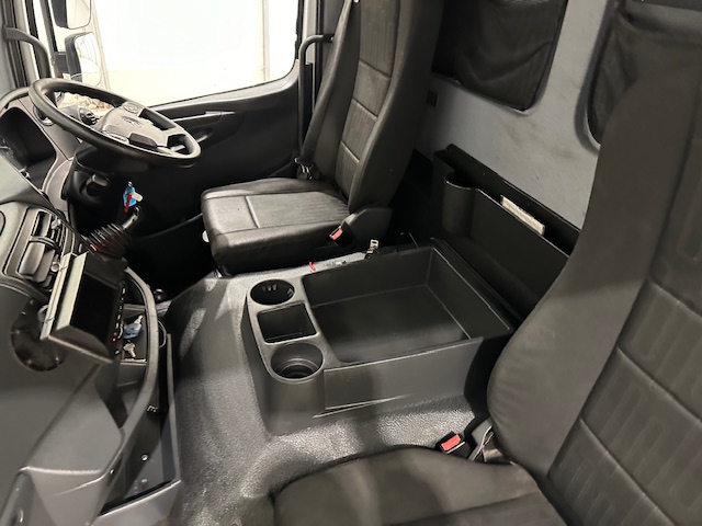 Mercedes Atego 1524 Day Cab Box Van