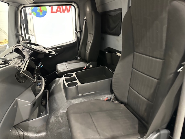 Mercedes Atego 1524 Day Cab Box Van