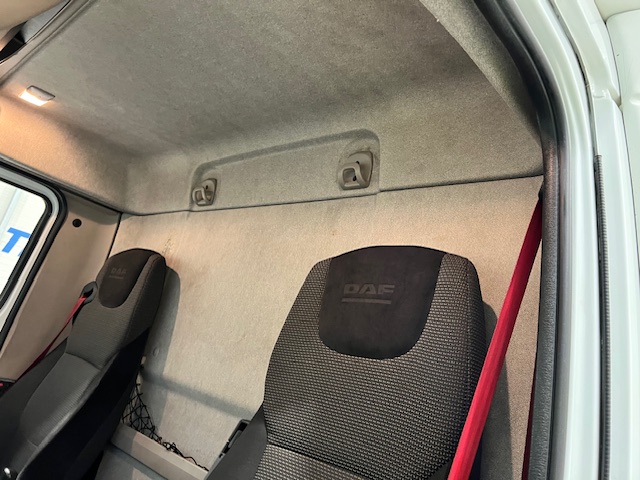 DAF LF 220 Day Cab Fridge Box