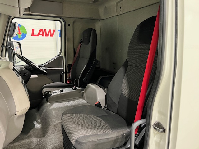DAF LF 250 Sleeper Cab Curtainsider