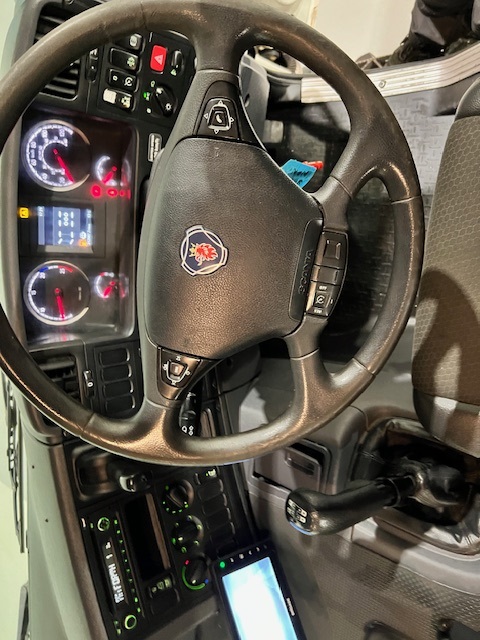 Scania P370 8×4 Day Cab Tipper
