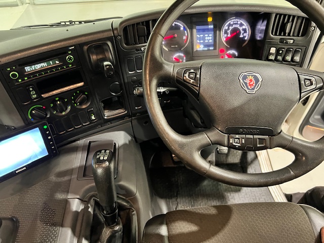 Scania P370 8×4 Day Cab Tipper