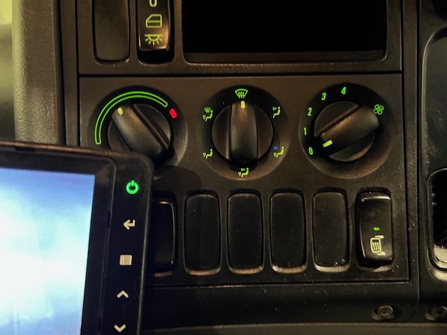 Scania P370 8×4 Day Cab Tipper
