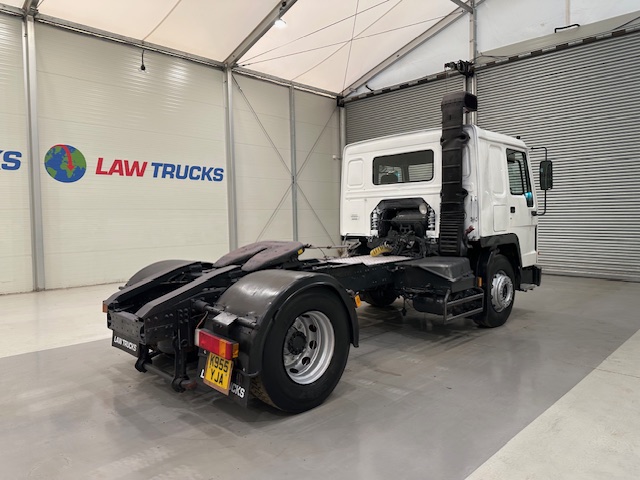 Volvo FL10 320 4×2 Sleeper Cab Tractor Unit