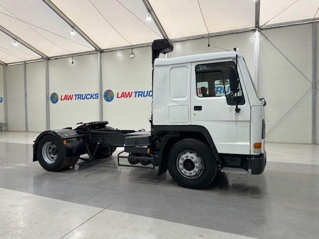Volvo FL10 320 4×2 Sleeper Cab Tractor Unit