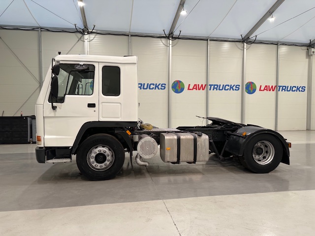 Volvo FL10 320 4×2 Sleeper Cab Tractor Unit