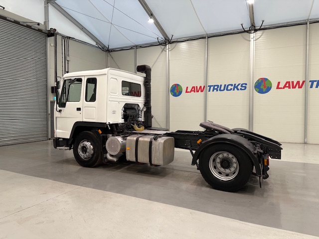 Volvo FL10 320 4×2 Sleeper Cab Tractor Unit