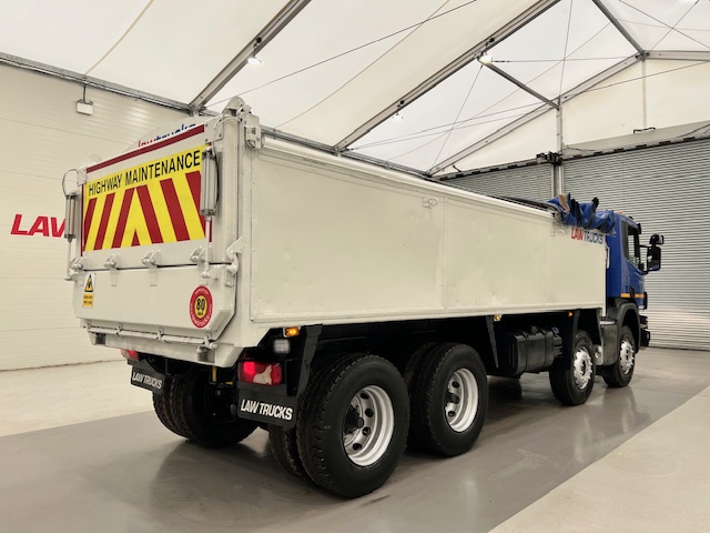 Scania P370 8×4 Rest Cab Tipper Manual