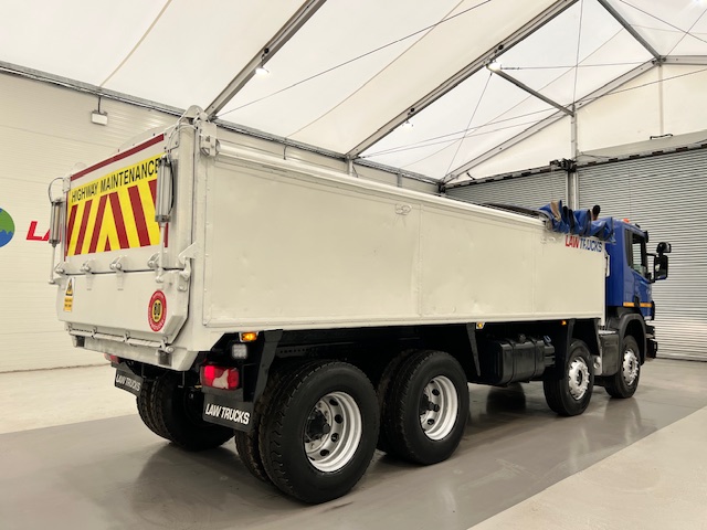 Scania P370 8×4 Rest Cab Tipper Manual