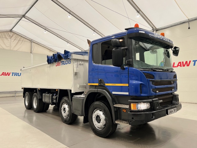 Scania P370 8×4 Rest Cab Tipper Manual