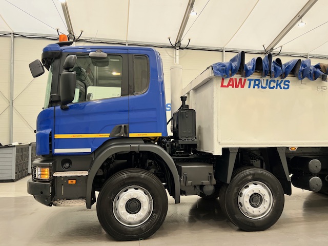 Scania P370 8×4 Rest Cab Tipper Manual