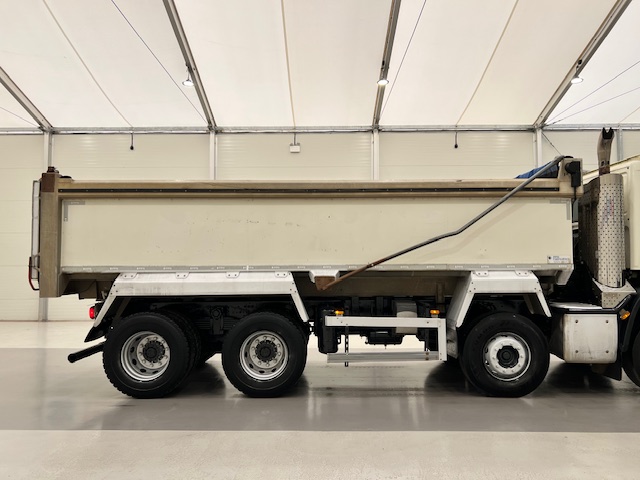 DAF CF 400 8×4 Day Cab Tipper