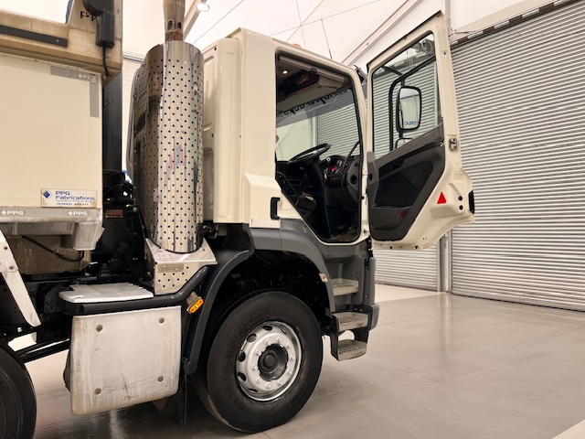 DAF CF 400 8×4 Day Cab Tipper