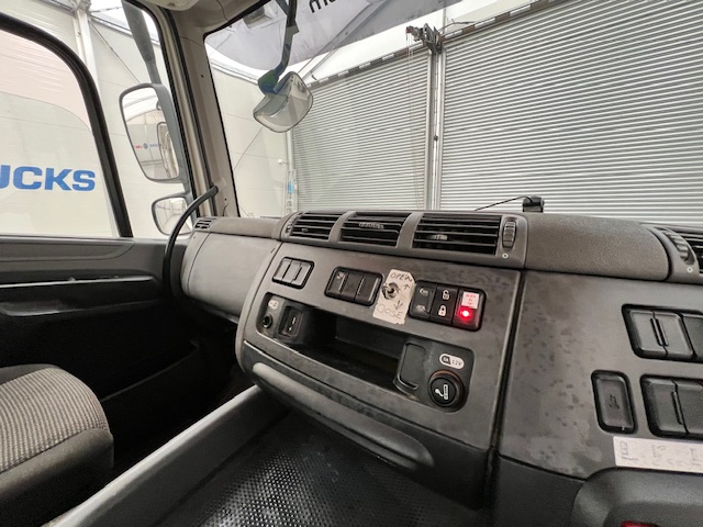 DAF CF 400 8×4 Day Cab Tipper