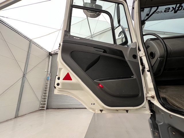 DAF CF 400 8×4 Day Cab Tipper