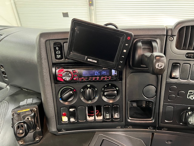 Scania P370 8×4 Rest Cab Tipper Manual