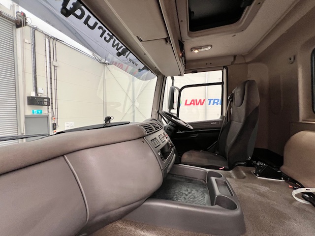 DAF CF 400 8×4 Day Cab Tipper
