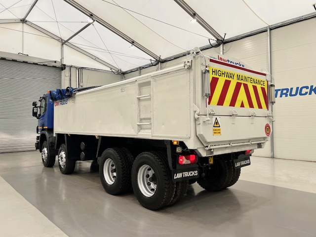 Scania P370 8×4 Rest Cab Tipper Manual