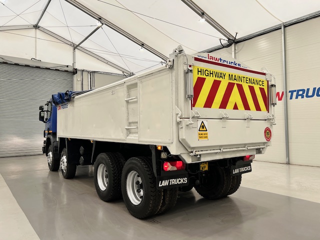 Scania P370 8×4 Rest Cab Tipper Manual