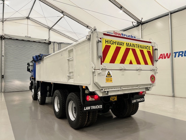 Scania P370 8×4 Rest Cab Tipper Manual