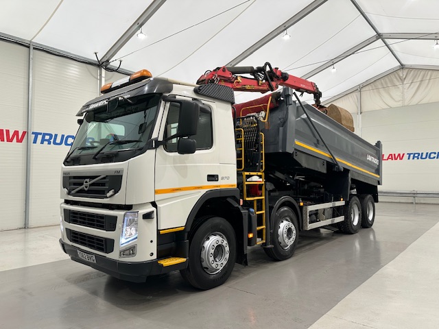 Volvo FM 370 8×4 Steel Tipper Grab