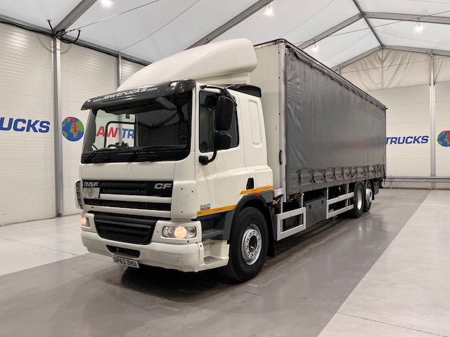 DAF CF75 310 Rear Lift Sleeper Cab Curtainsider