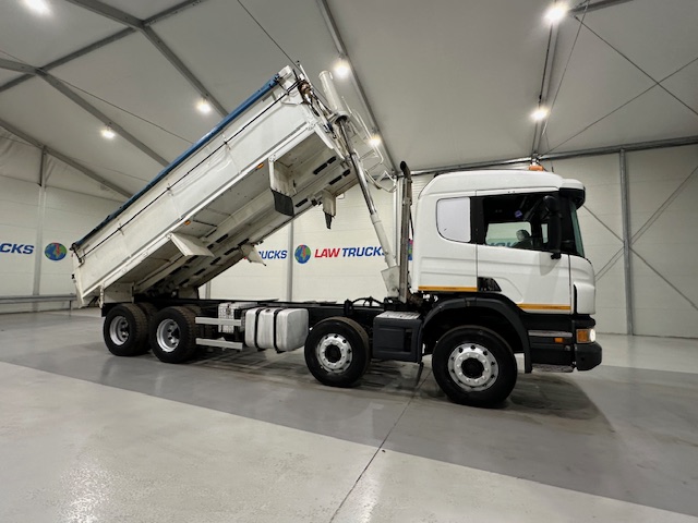 Scania P400 8×4 Sleeper Cab Tipper Manual