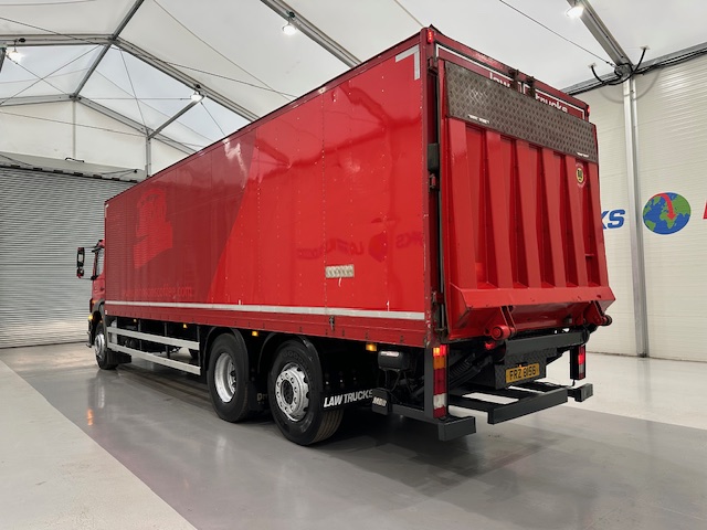 Mercedes Axor 2529 6×2 Rear Lift Day Cab Box Van