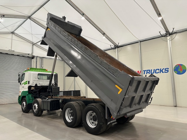 Hino 3241 700 8×4 Sleeper Cab Steel Tipper