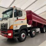 Hino 3241 700 8×4 Sleeper Cab Steel Tipper - thumbnail