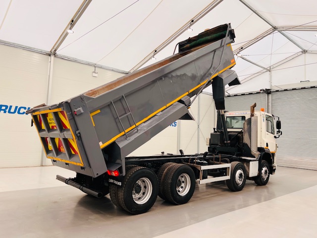 DAF CF 400 8×4 Day Cab Tipper