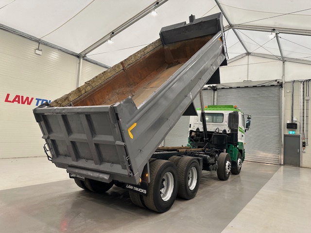 Hino 3241 700 8×4 Sleeper Cab Steel Tipper