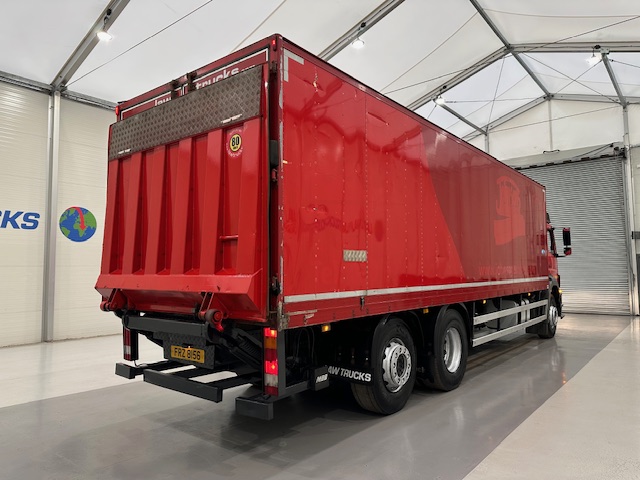 Mercedes Axor 2529 6×2 Rear Lift Day Cab Box Van
