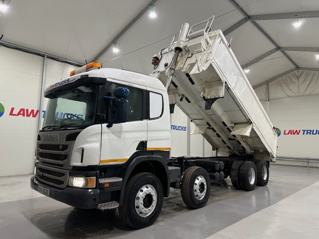 Scania P400 8×4 Sleeper Cab Tipper Manual