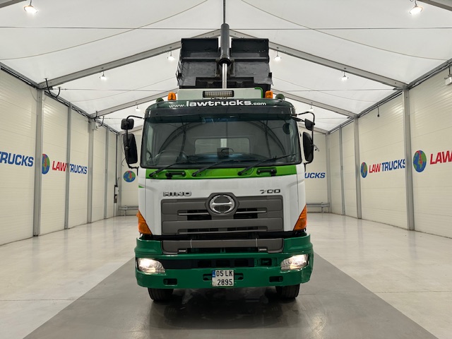 Hino 3241 700 8×4 Sleeper Cab Steel Tipper