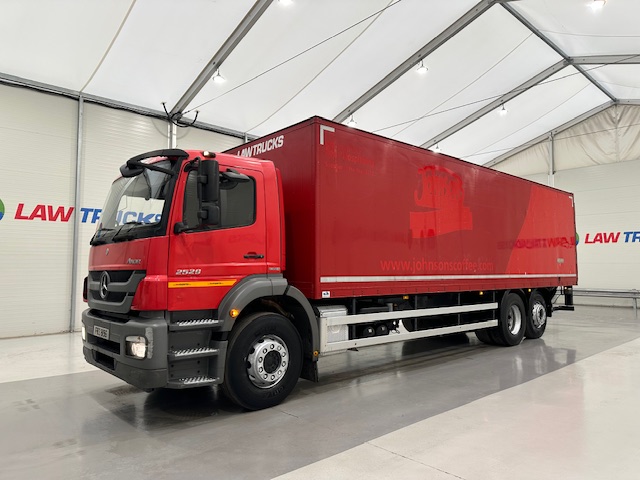 Mercedes Axor 2529 6×2 Rear Lift Day Cab Box Van