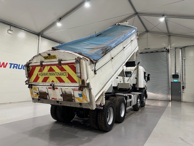 Scania P400 8×4 Sleeper Cab Tipper Manual