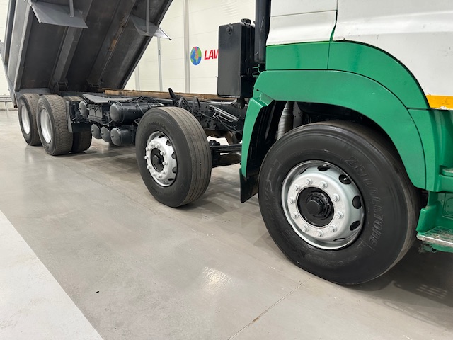 Hino 3241 700 8×4 Sleeper Cab Steel Tipper
