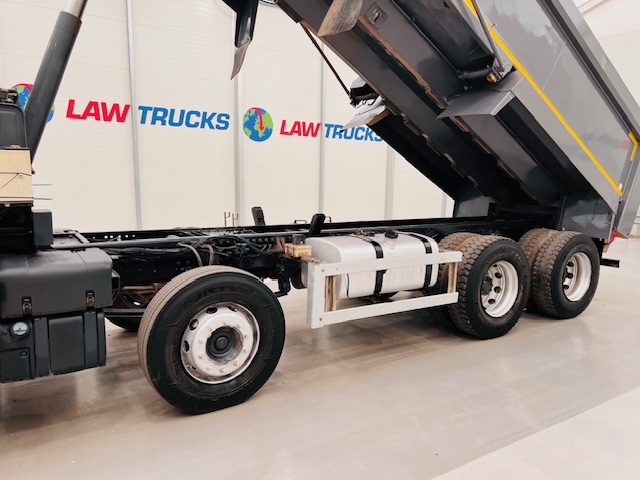 DAF CF 400 8×4 Day Cab Tipper