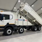 Scania P400 8×4 Sleeper Cab Tipper Manual - thumbnail