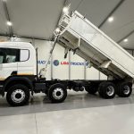 Scania P400 8×4 Sleeper Cab Tipper Manual - thumbnail