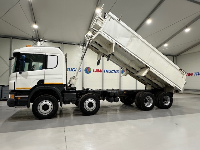 Scania P400 8×4 Sleeper Cab Tipper Manual