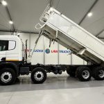 Scania P400 8×4 Sleeper Cab Tipper Manual - thumbnail